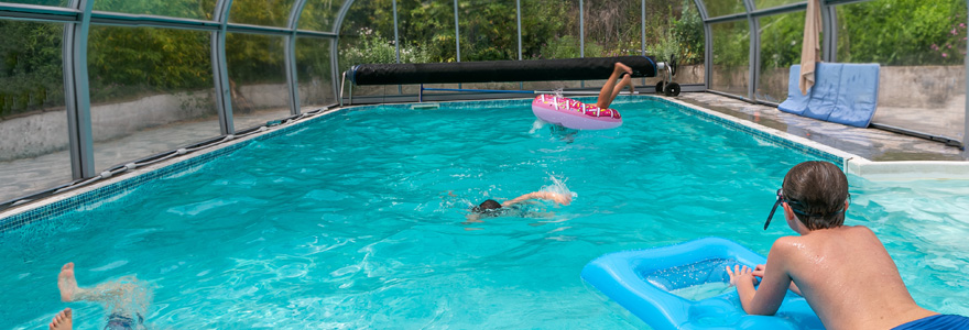 Abri de piscine